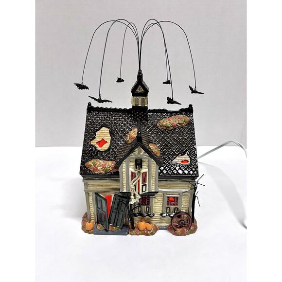Dept 56 Snow Village Halloween Creepy Creek Carriage House Light & Movement WOB - Picture 1 of 12